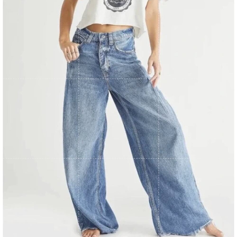 Free People We The Free Old West Slouchy raw hem wide leg Jeans Blue 27